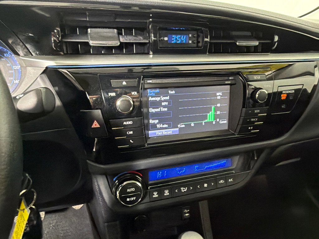 Used 2015 Toyota Corolla S image 15