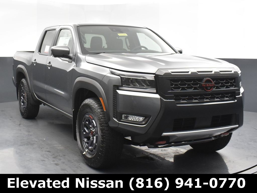 New 2025 Nissan Frontier PRO-4X w/ Pro Convenience Package