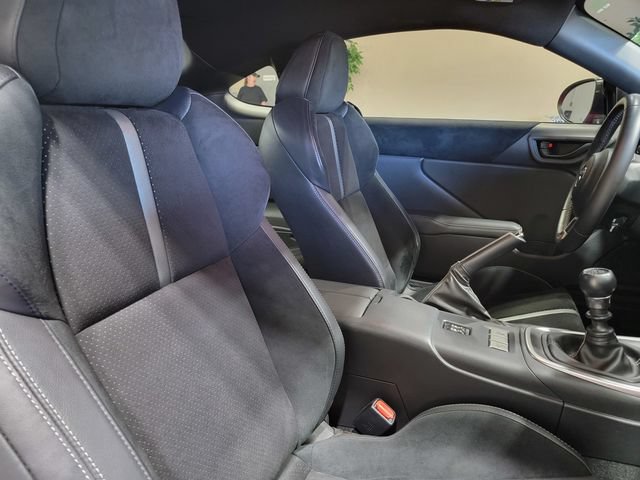 Used 2025 Toyota GR86 Premium w/ GR Wheel Package (TMS RWD image 16