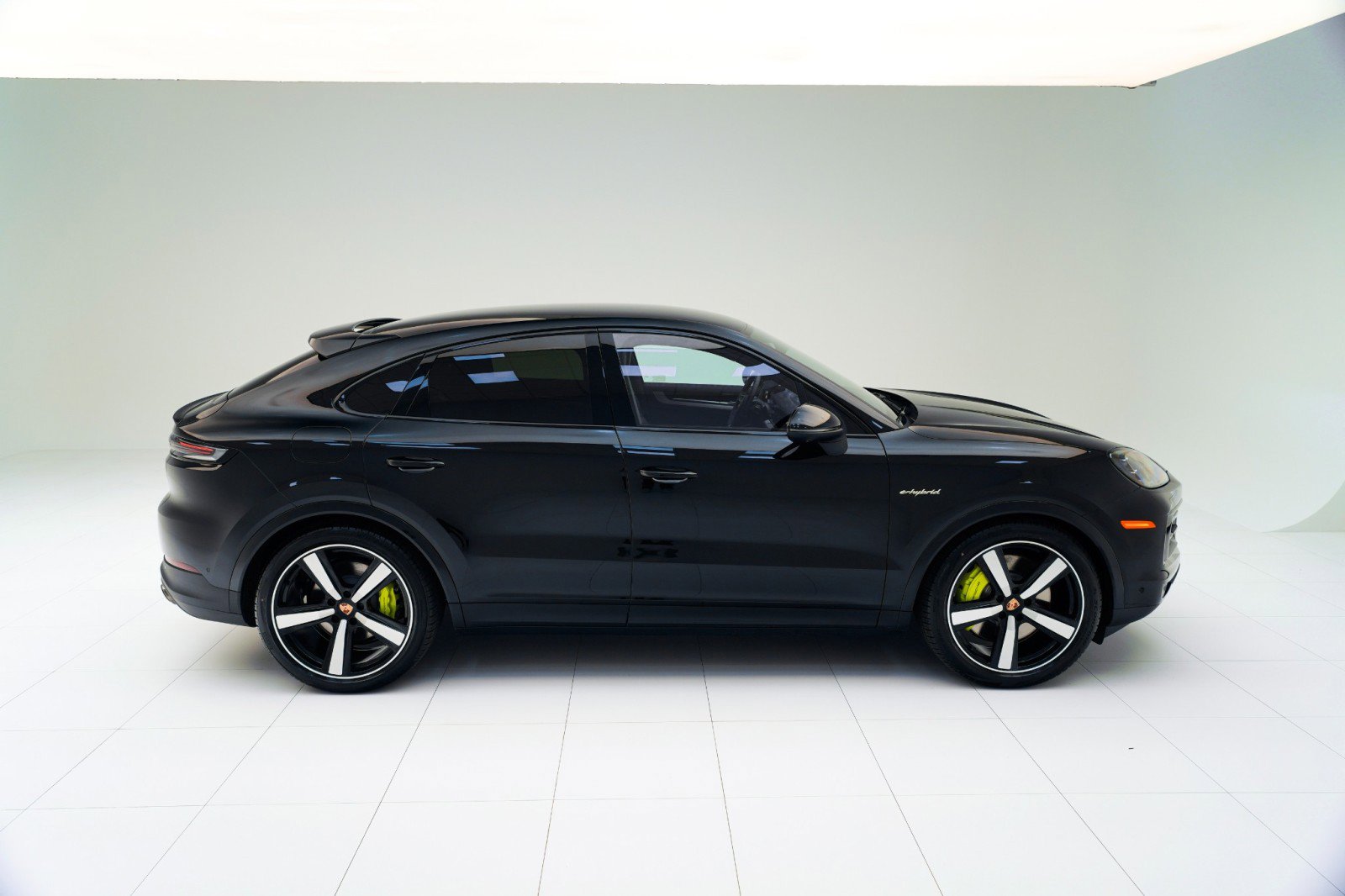 New 2026 Porsche Cayenne S image 8