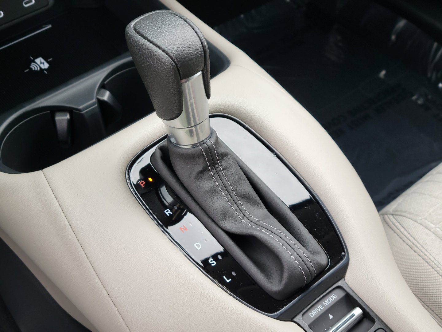 Certified 2026 Honda HR-V LX image 28