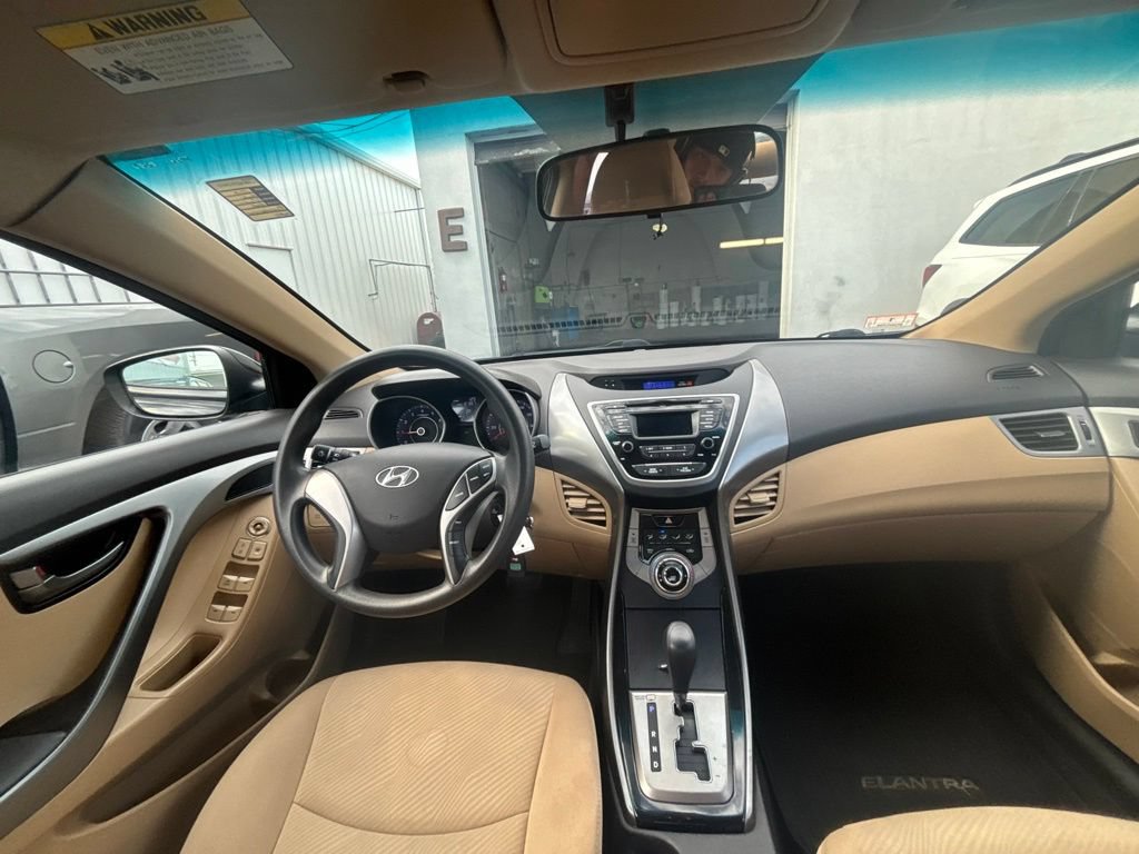 Used 2013 Hyundai Elantra GLS FWD image 19