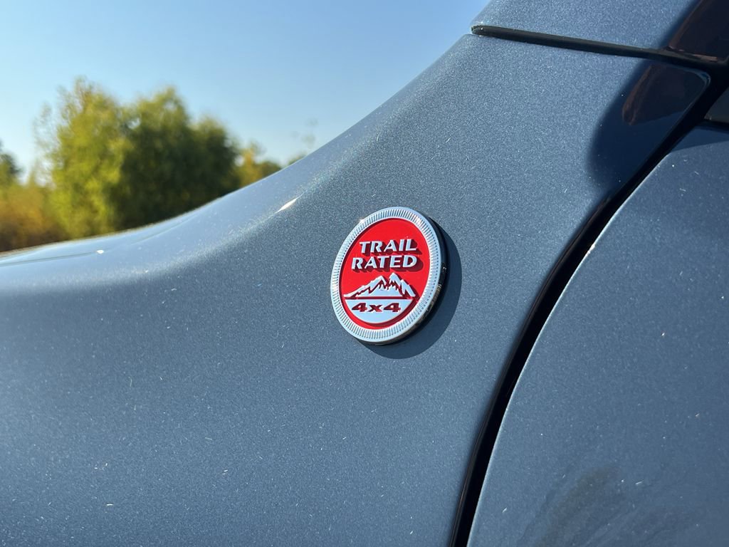 Used 2023 Jeep Renegade Trailhawk image 9