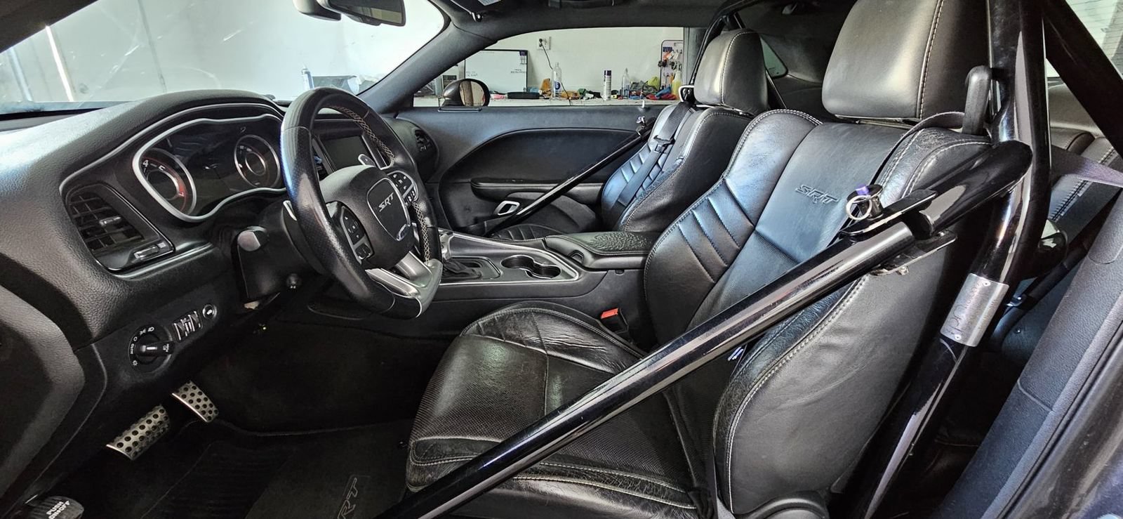 Used 2016 Dodge Challenger SRT w/ Technology Group RWD image 15