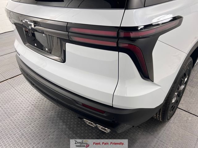 New 2026 Chevrolet Traverse LT w/ Midnight/Sport Edition FWD image 14