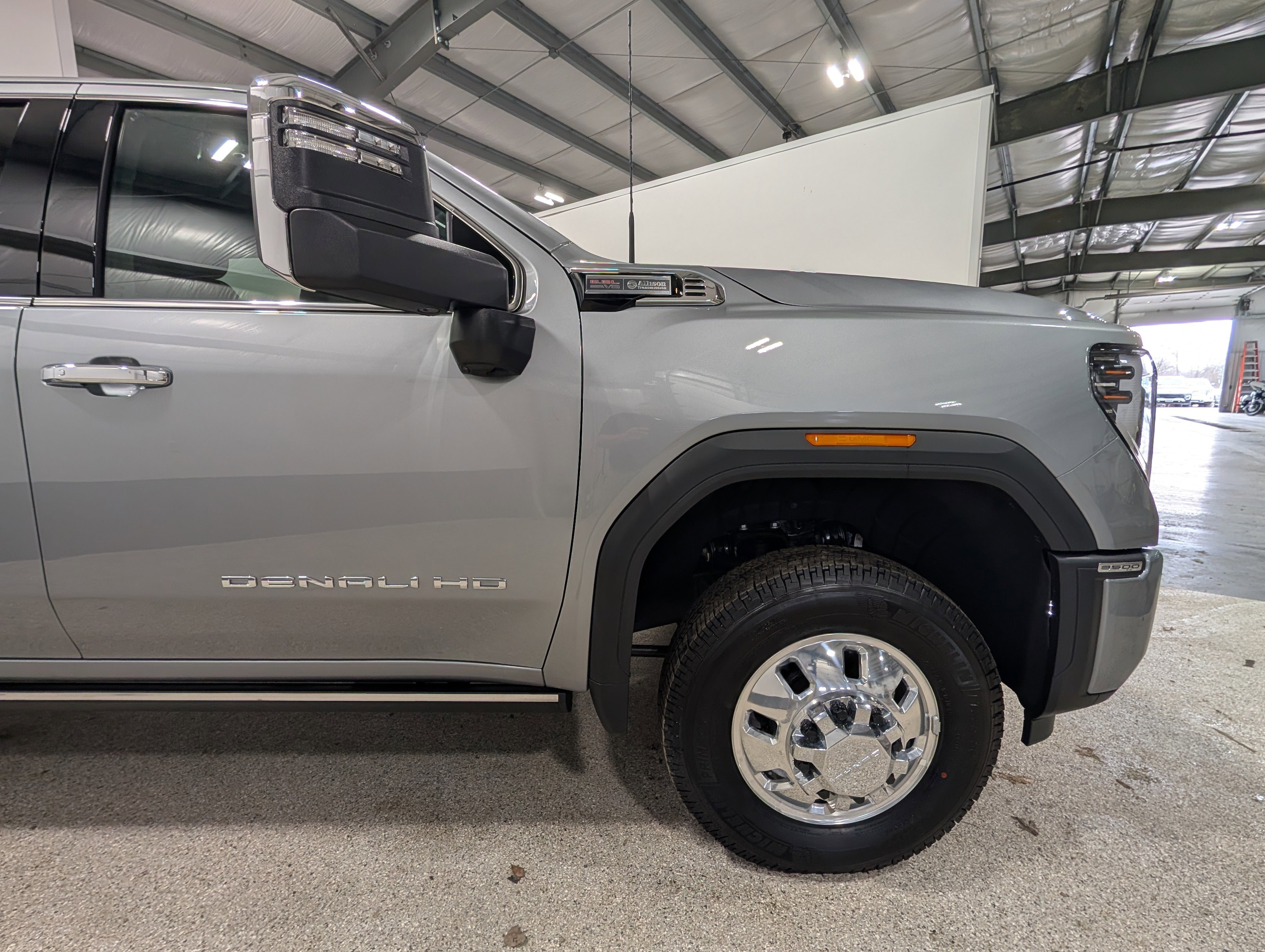 Used 2026 GMC Sierra 3500 Denali w/ Denali Reserve Package image 11