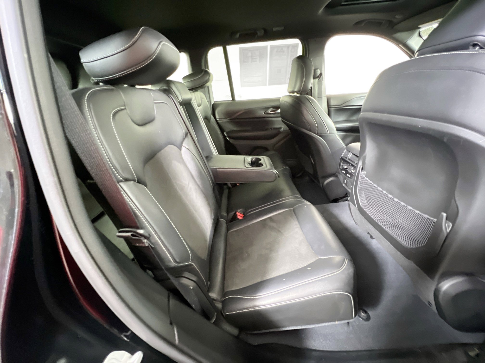 Used 2023 Jeep Grand Cherokee Altitude image 26