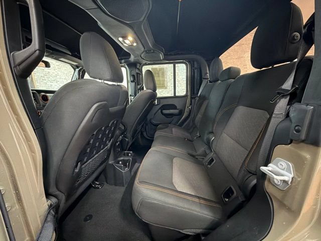 Used 2020 Jeep Gladiator Mojave AWD/4WD image 14