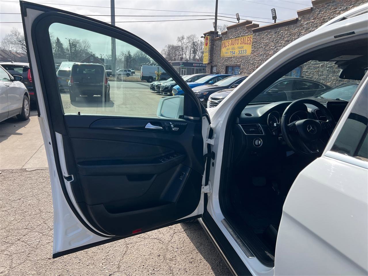 Used 2018 Mercedes-Benz GLE 350 4MATIC w/ Premium 1 Package image 33