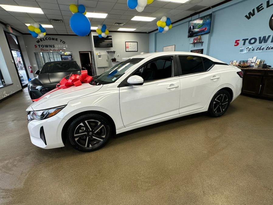Used 2024 Nissan Sentra SV FWD image 8