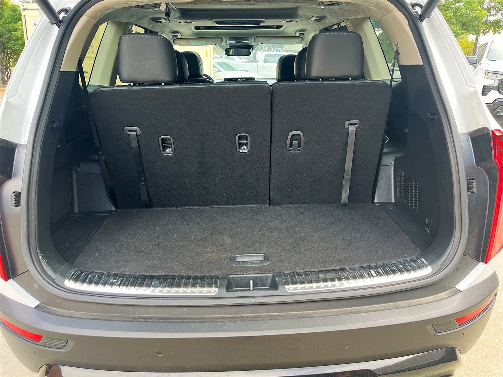 Used 2022 Kia Telluride SX w/ SX Prestige Package image 28