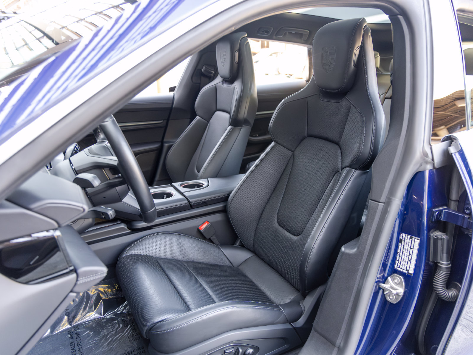 Certified 2025 Porsche Taycan 4S AWD/4WD image 5