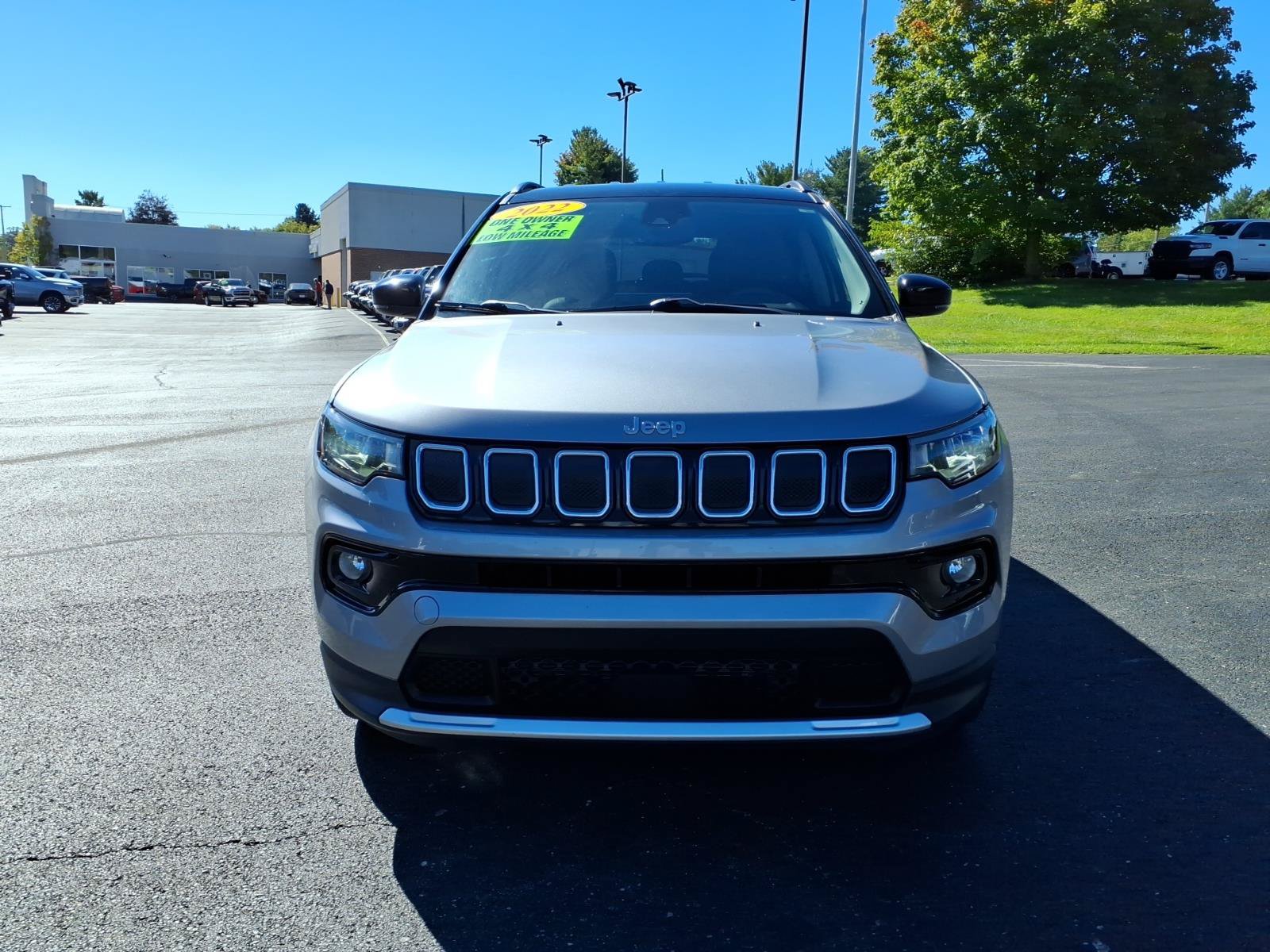 Certified 2022 Jeep Compass Limited AWD/4WD image 2