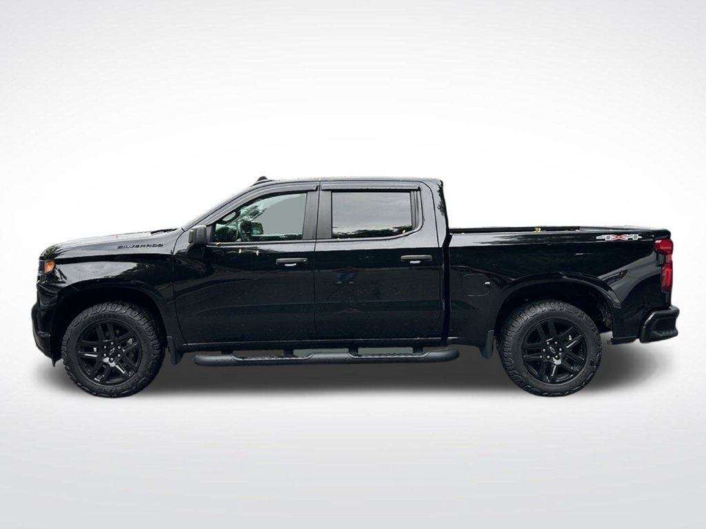 Used 2021 Chevrolet Silverado 1500 Custom w/ Rally Edition AWD/4WD image 2