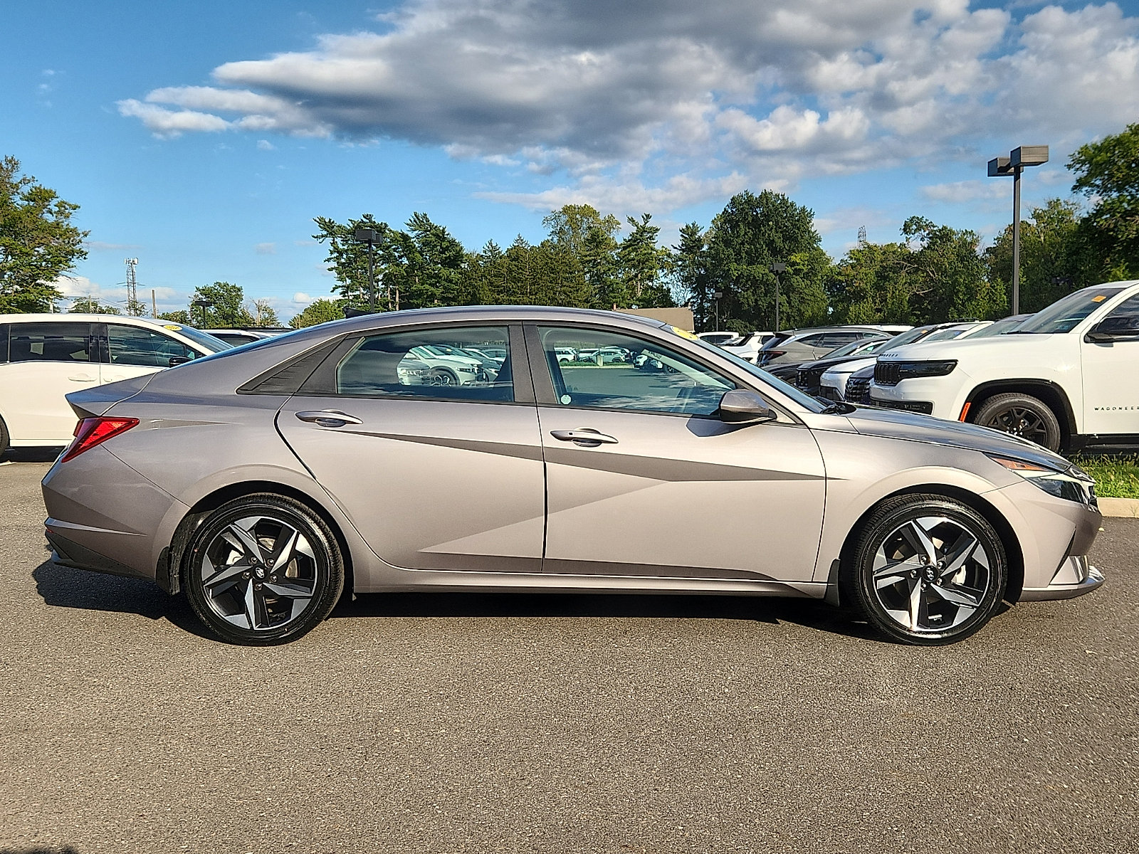 Certified 2023 Hyundai Elantra SEL w/ Convenience Package FWD image 11