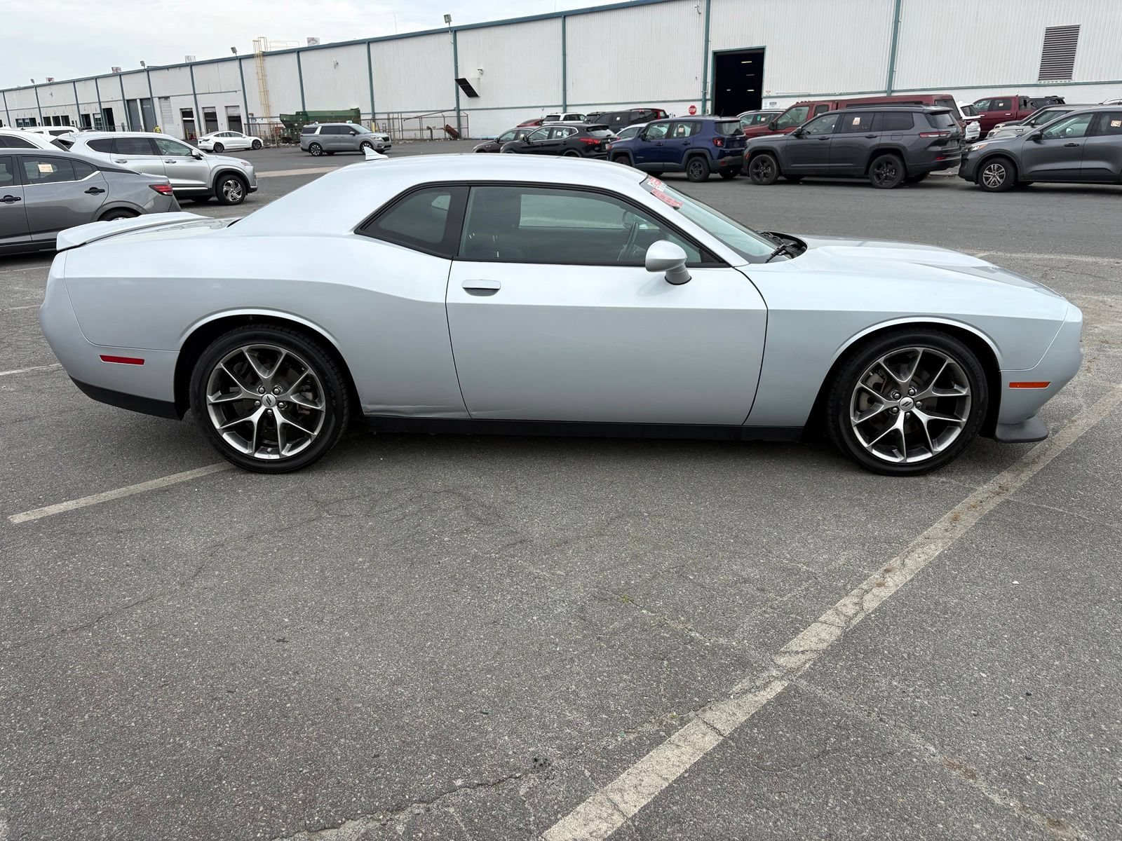 Used 2022 Dodge Challenger GT RWD image 2