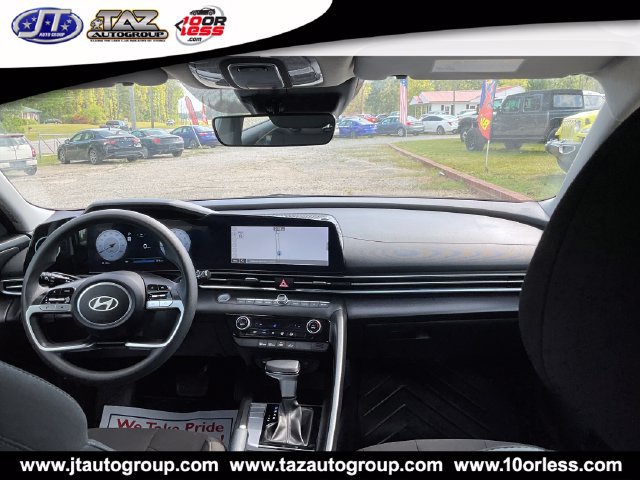 Used 2024 Hyundai Elantra SEL FWD image 13