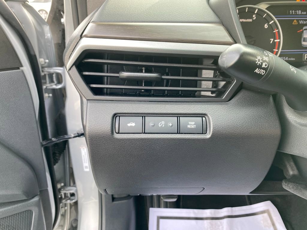 Used 2024 Nissan Altima 2.5 SV image 29