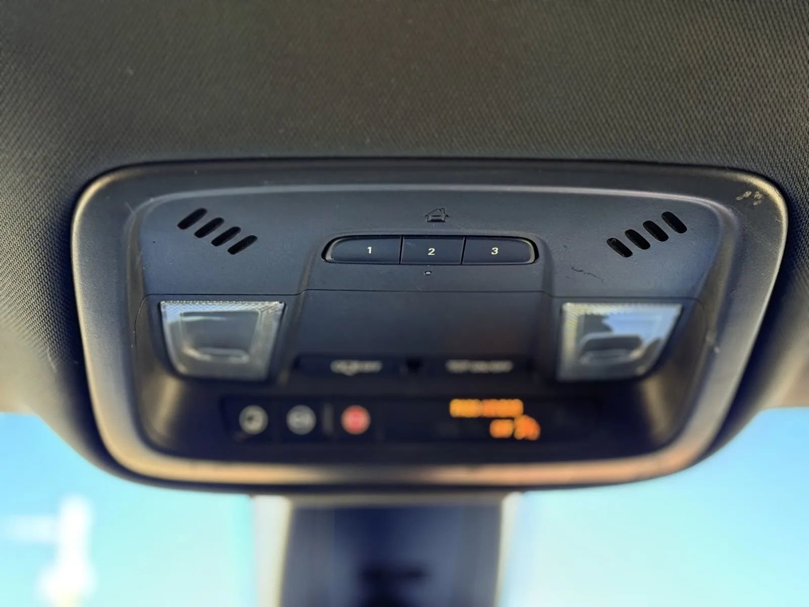 Used 2023 Chevrolet Traverse RS AWD/4WD image 41