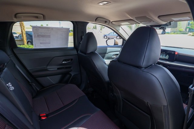 New 2025 Nissan Kicks SR image 17
