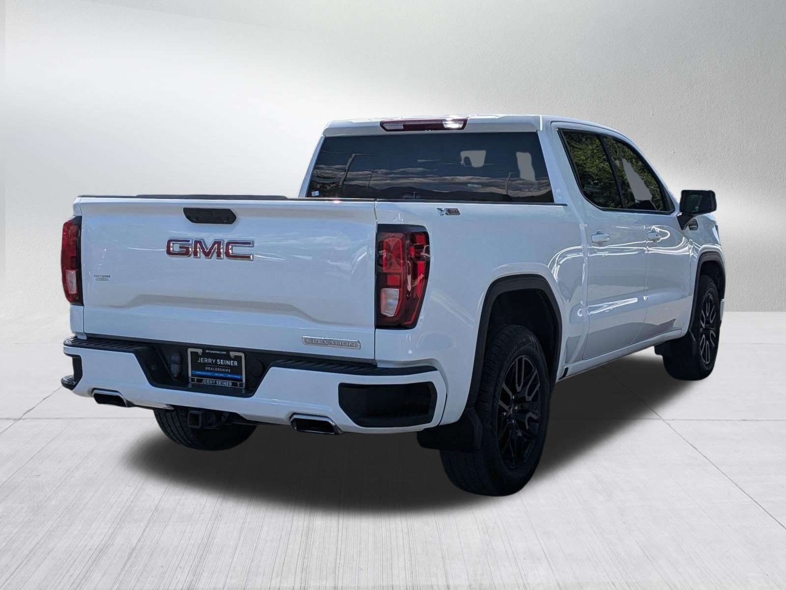 Certified 2023 GMC Sierra 1500 Elevation w/ X31 Off-Road Package AWD/4WD image 6