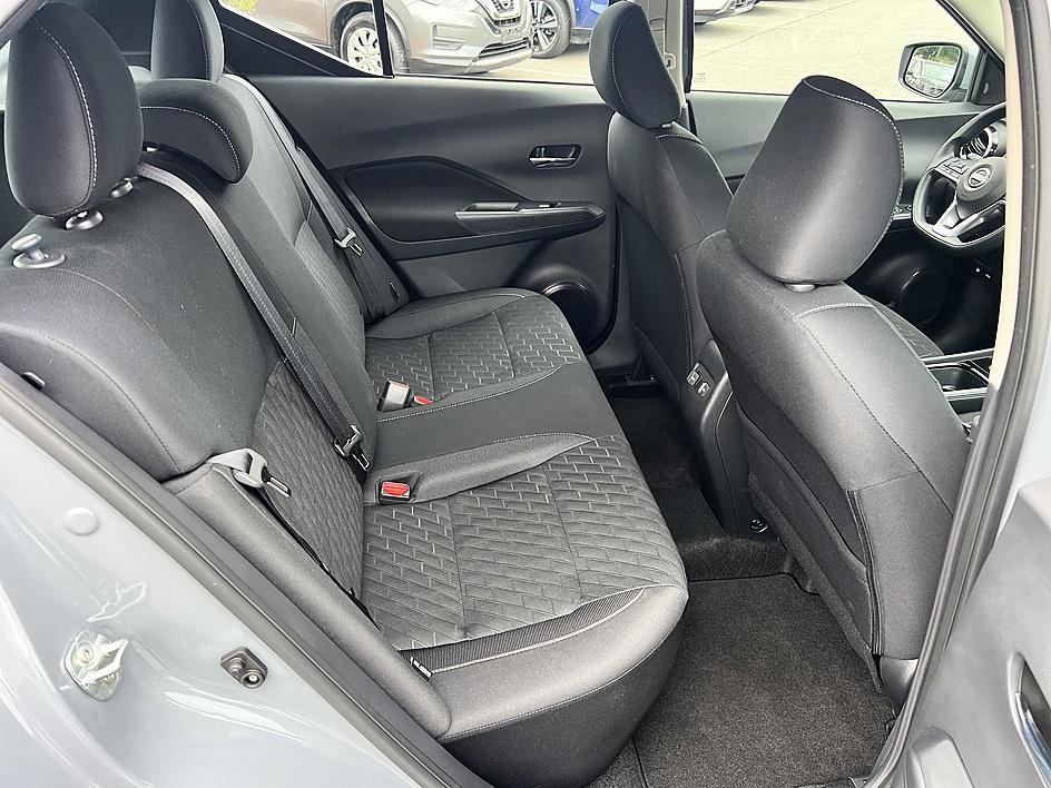 Certified 2024 Nissan Kicks SV FWD image 16