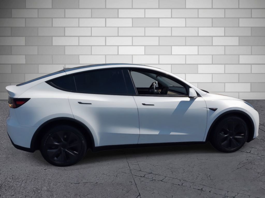 Used 2024 Tesla Model Y Long Range image 5