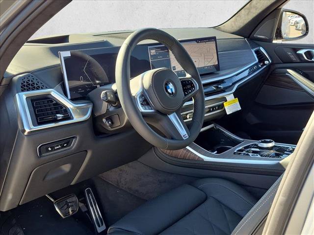 New 2027 BMW X7 xDrive40i w/ M Sport Package AWD/4WD image 3
