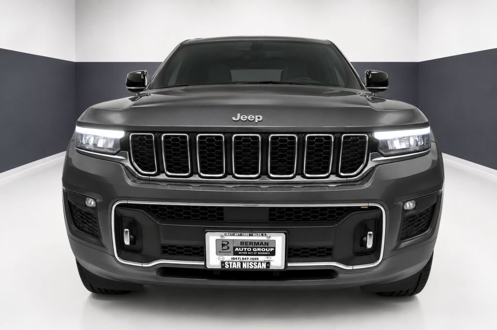 Used 2021 Jeep Grand Cherokee L Overland w/ Luxury Tech Group IV AWD/4WD image 6