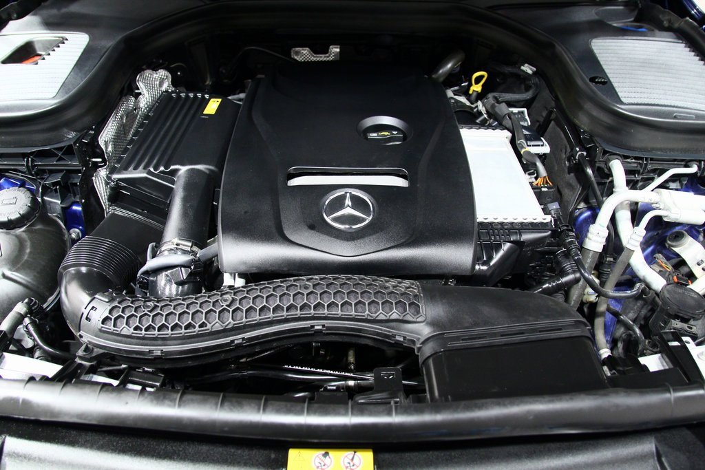 Used 2019 Mercedes-Benz GLC 300 4MATIC image 30