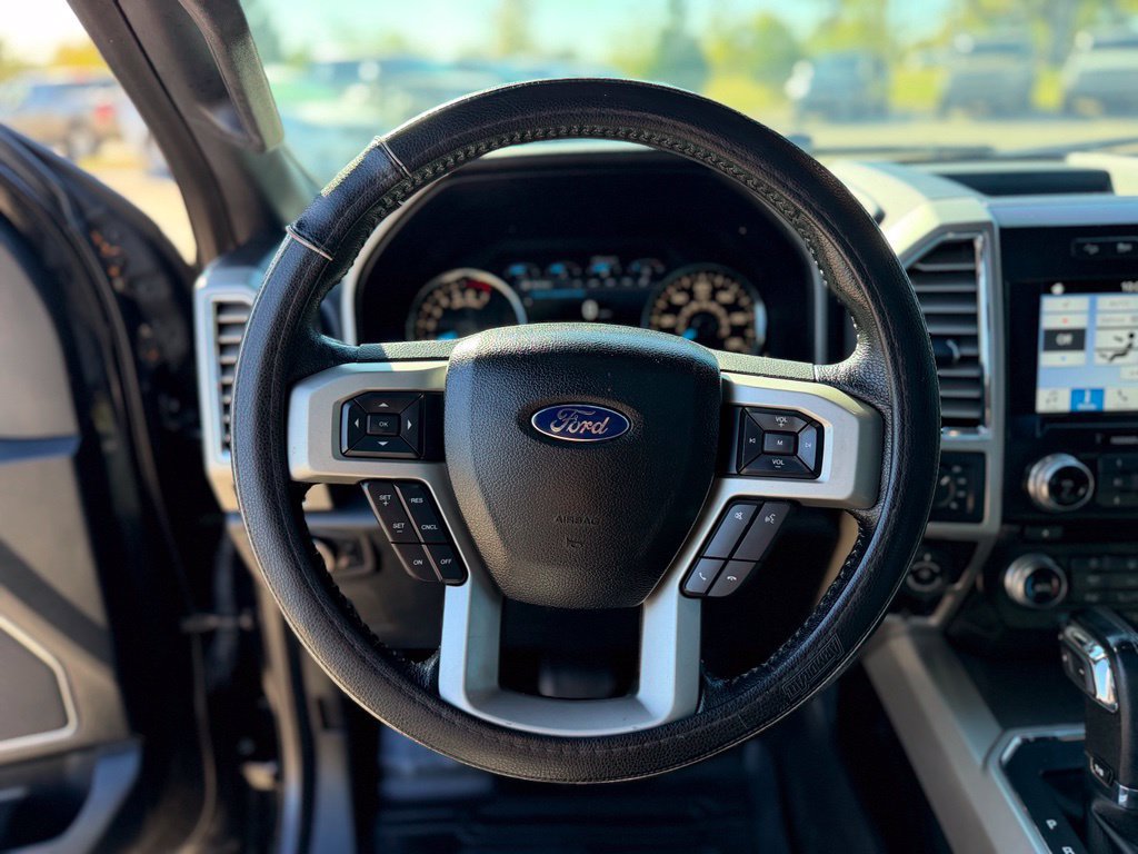 Used 2016 Ford F150 Lariat w/ Equipment Group 502A Luxury AWD/4WD image 25