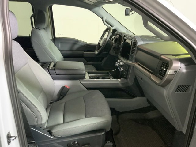 New 2025 Ford F150 XLT w/ Equipment Group 302A MID image 32