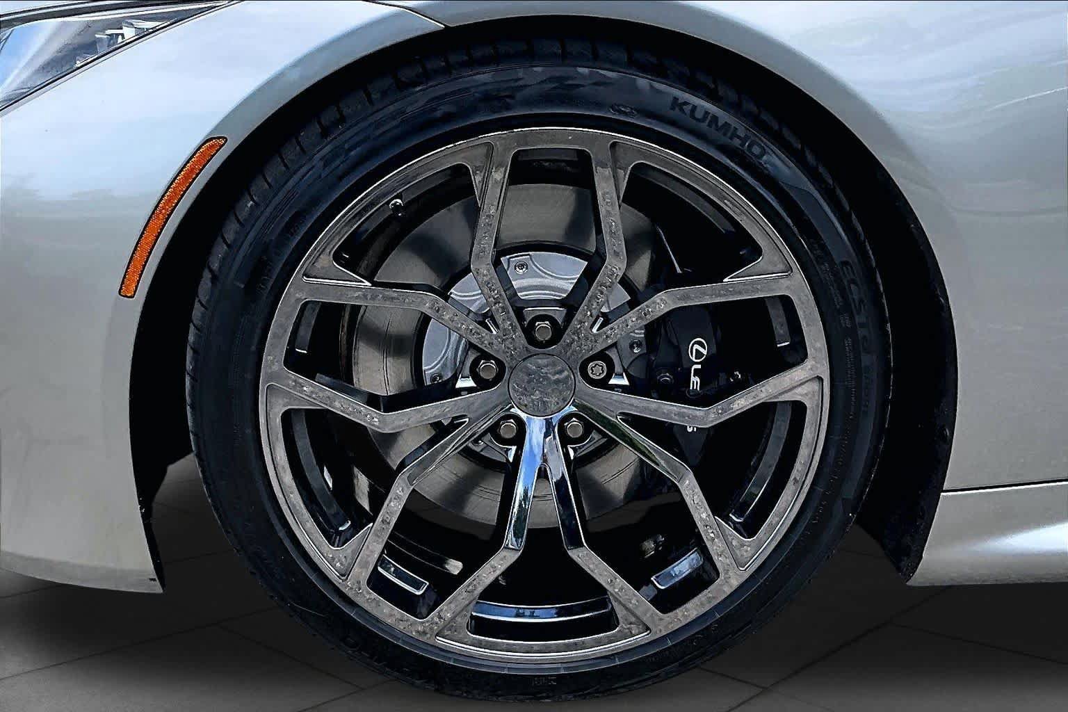 Used 2019 Lexus LC 500 Coupe w/ Performance Package RWD image 11