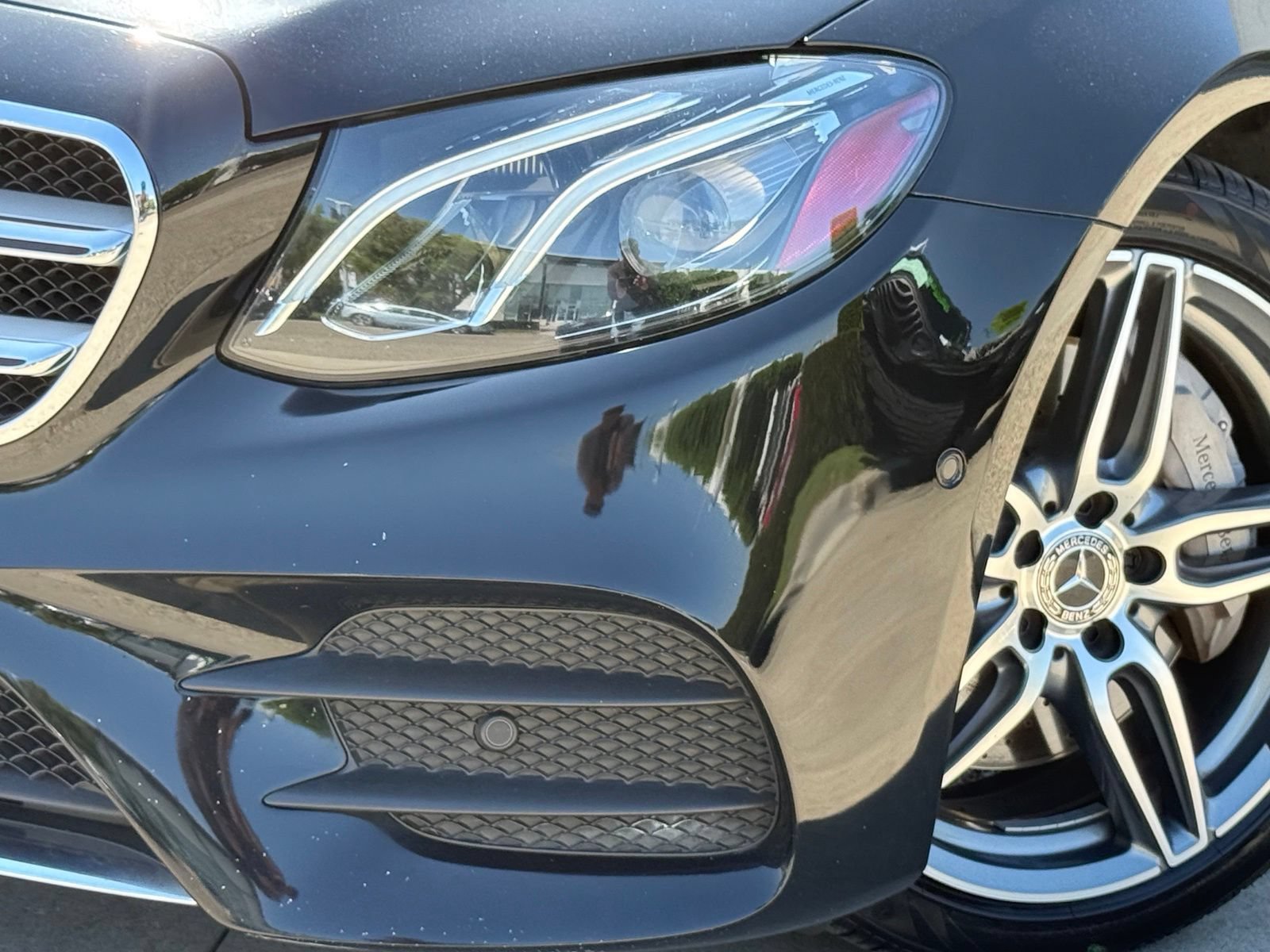 Used 2019 Mercedes-Benz E 300 image 3