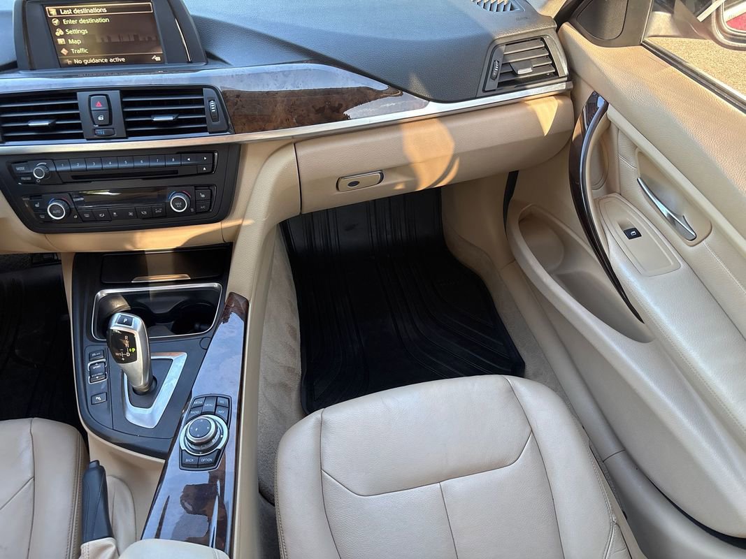 Used 2015 BMW 328i Sedan RWD image 12