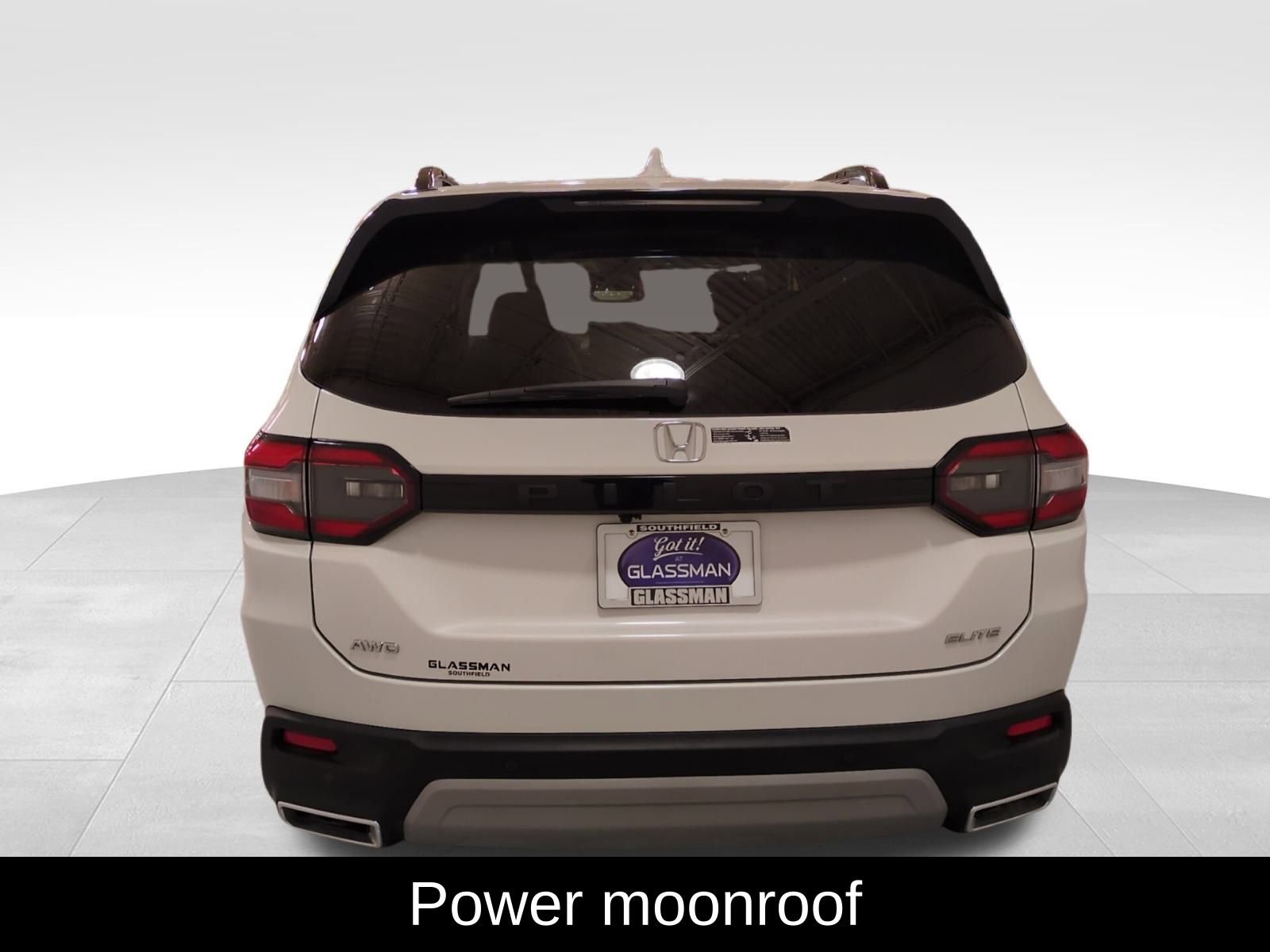 Used 2025 Honda Pilot Elite image 8