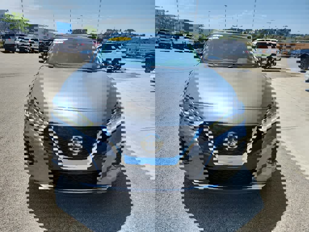 Used 2020 Nissan Maxima 3.5 SL w/ Floor Mat Group image 8