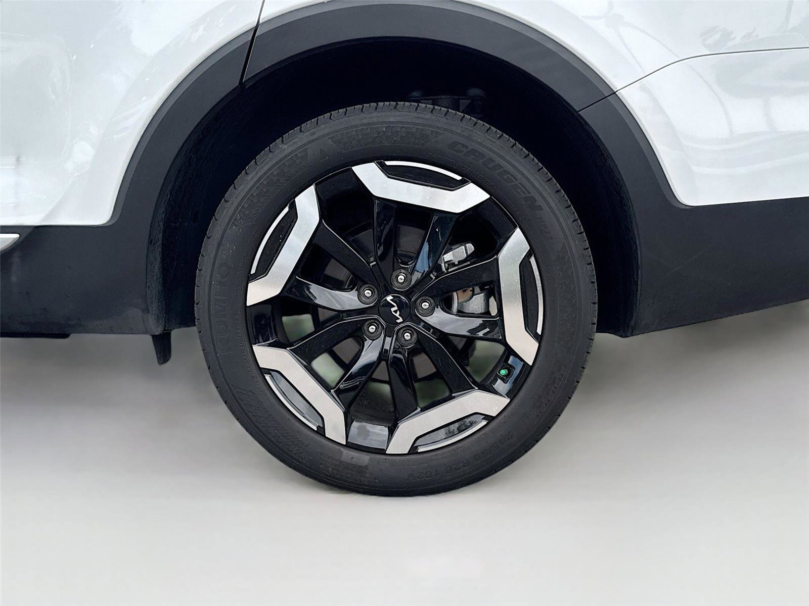 Used 2025 Kia Telluride S image 30