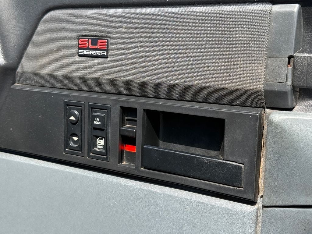 Used 1989 GMC Sierra 1500 4x4 Regular Cab image 16