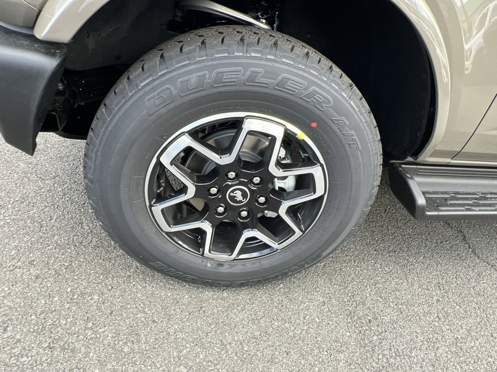 New 2025 Ford Bronco Outer Banks image 12