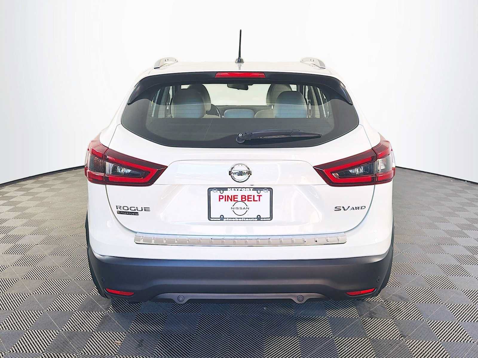 Used 2020 Nissan Rogue Sport SV w/ All-Weather Package AWD/4WD image 5