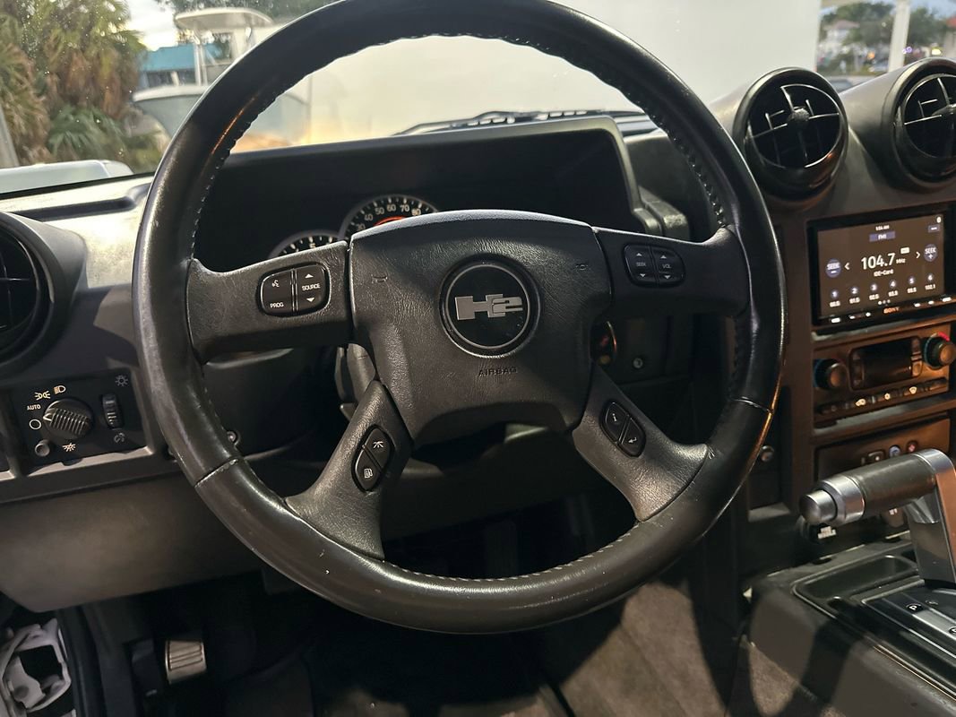 Used 2005 HUMMER H2 w/ Preferred Equipment Group image 24