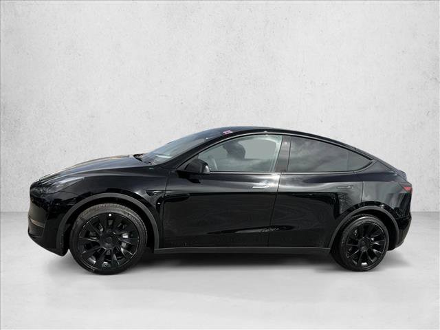 Used 2023 Tesla Model Y Long Range video 4
