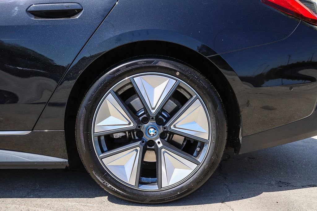 Used 2023 BMW i4 eDrive40 w/ Premium Package image 11