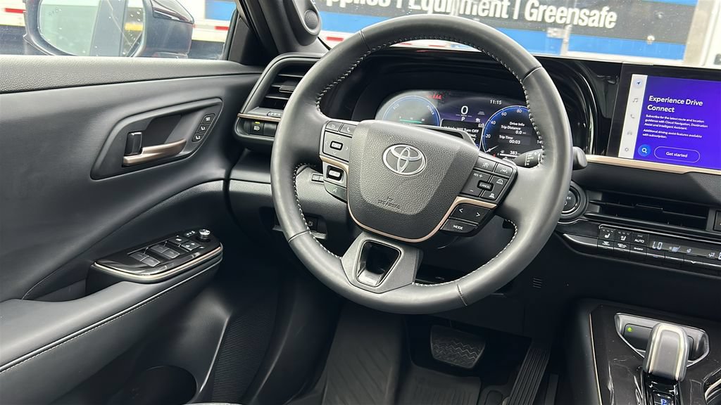 Used 2025 Toyota Crown Platinum AWD/4WD image 29