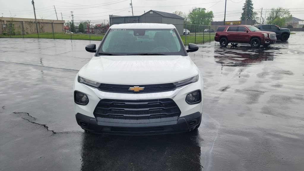 Used 2023 Chevrolet TrailBlazer LS FWD image 4