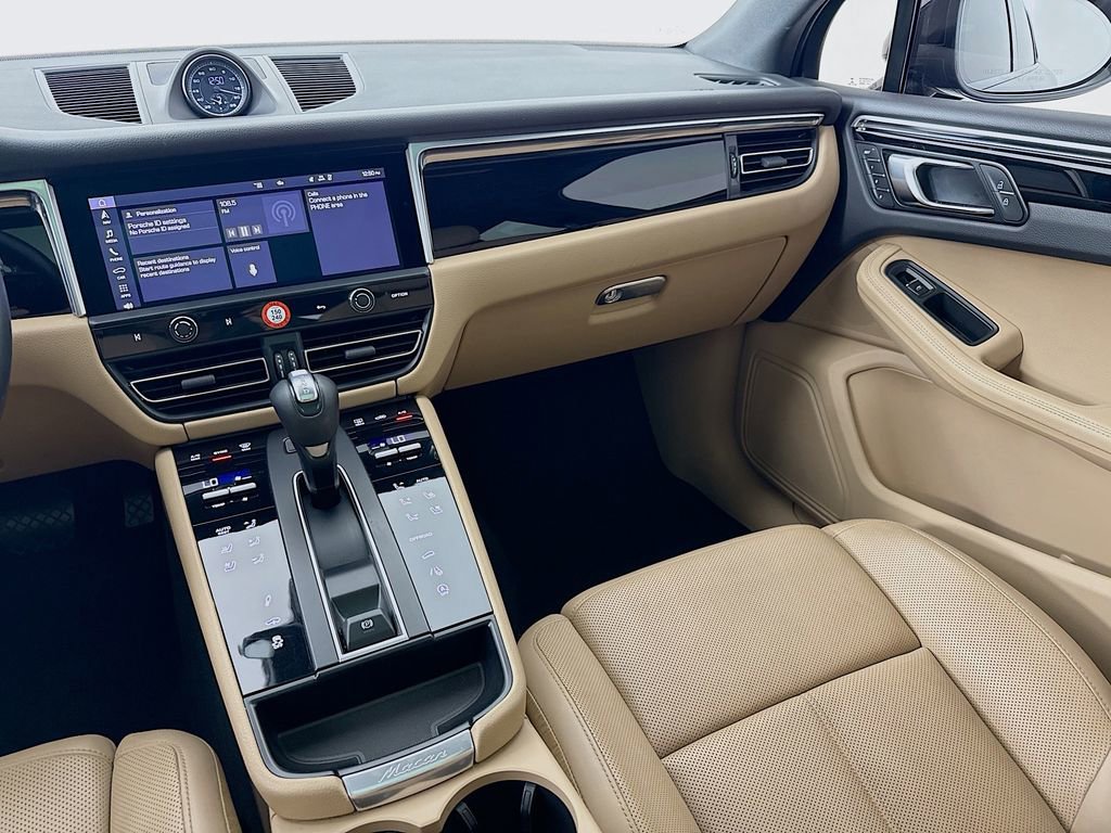 Certified 2023 Porsche Macan Turbo image 26