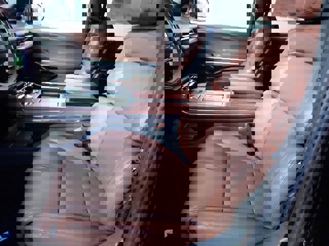 New 2025 Lincoln Navigator Reserve image 15