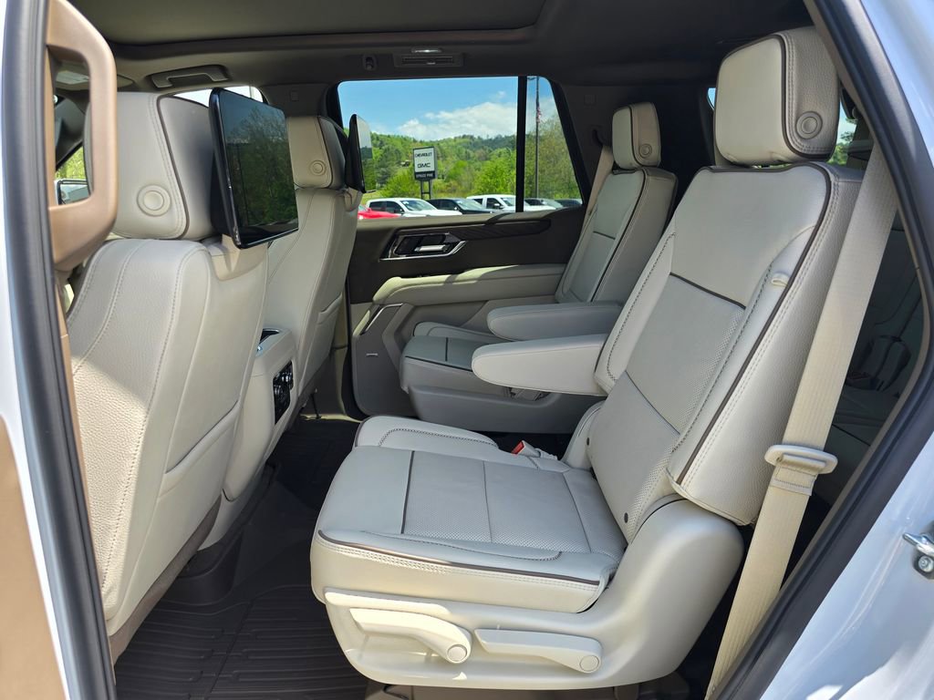 New 2026 GMC Yukon Denali AWD/4WD image 13