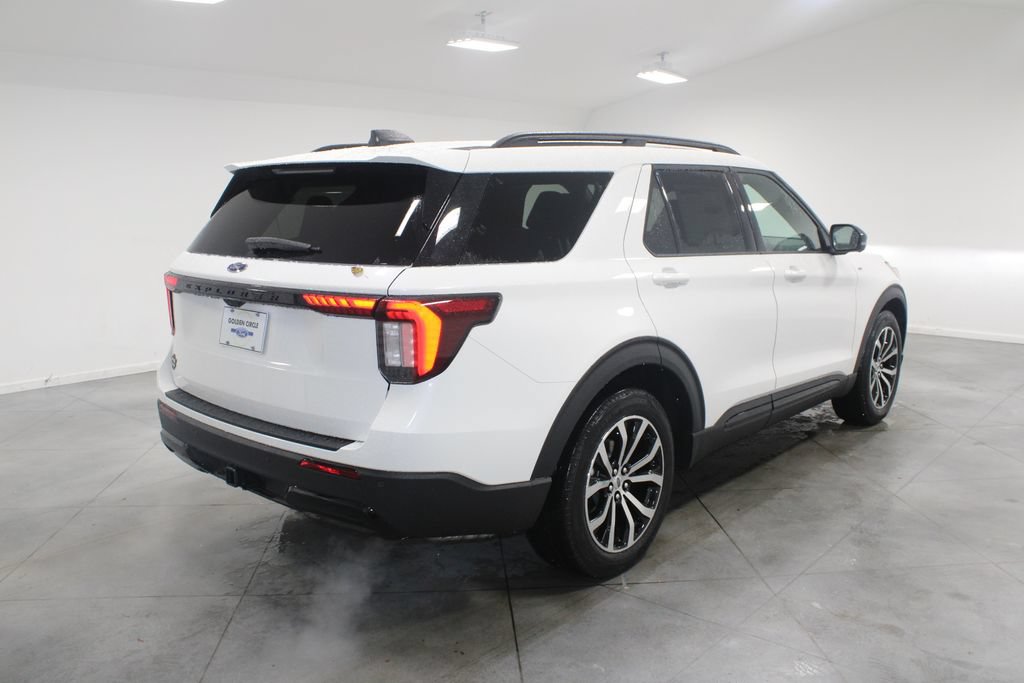 New 2026 Ford Explorer ST-Line w/ Premium Package RWD image 8